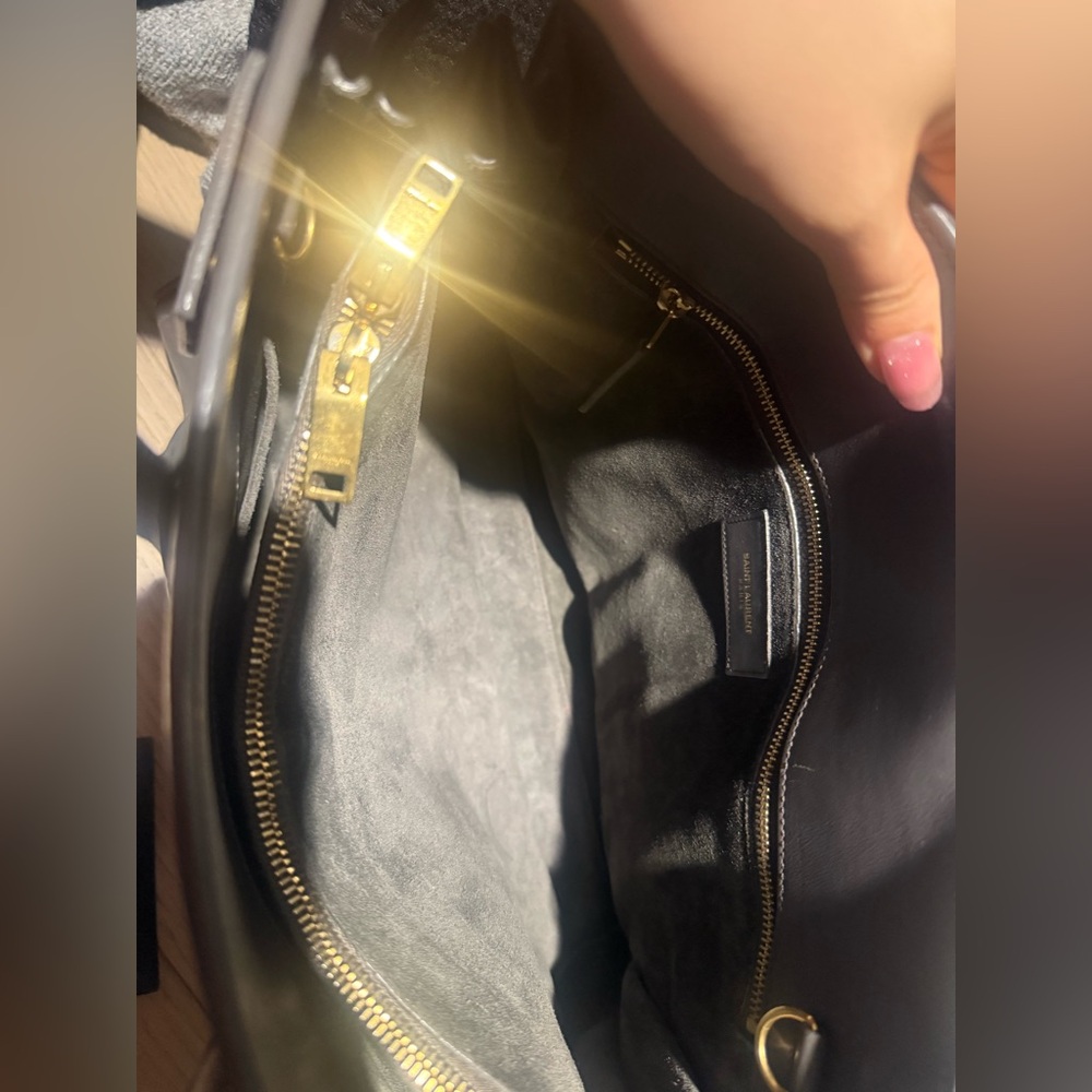 Saint Laurent Grey Small Sac de Jour - Picture 15 of 16